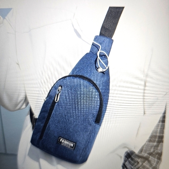 NEW Viadha Crossbody Bag w USB Hole in Oxford Cloth Blue - Picture 1 of 6